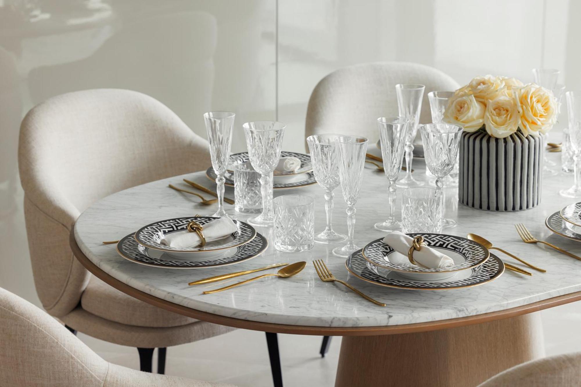 One&Only One Za'Abeel Hotel Dubai Bagian luar foto Tableware