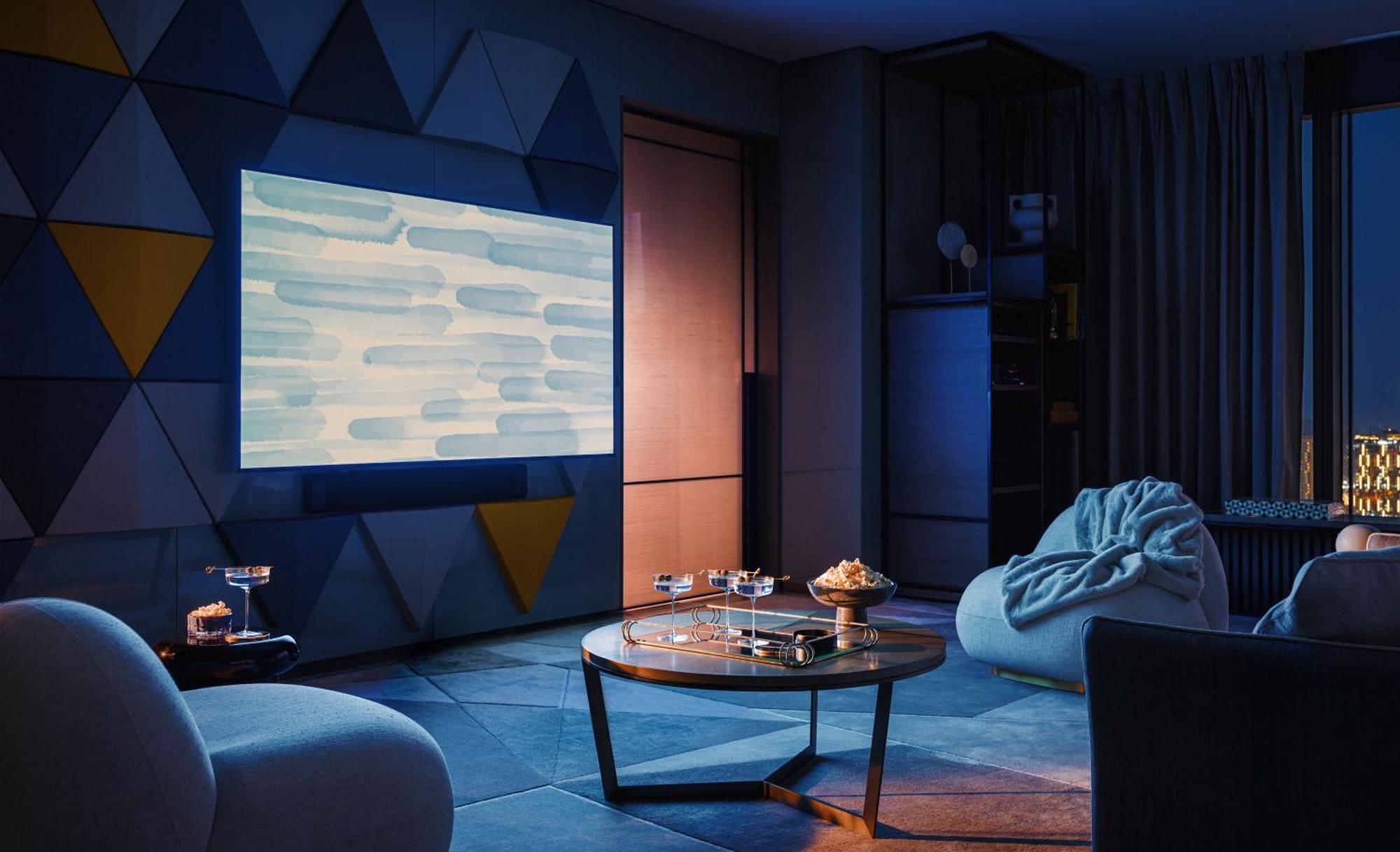 One&Only One Za'Abeel Hotel Dubai Bagian luar foto A room with a television
